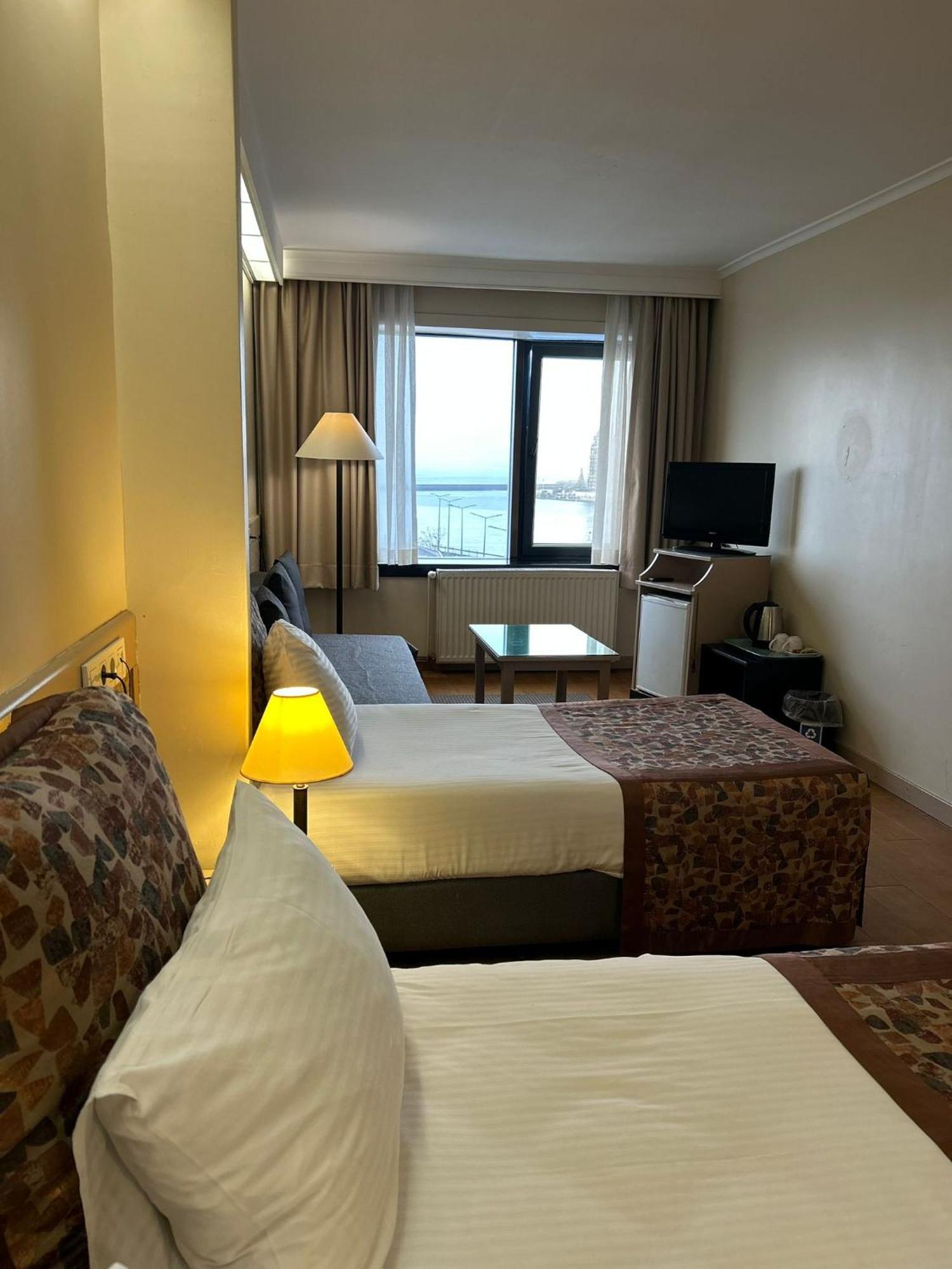 Kadikoey Rihtim Hotel Стамбул Екстер'єр фото